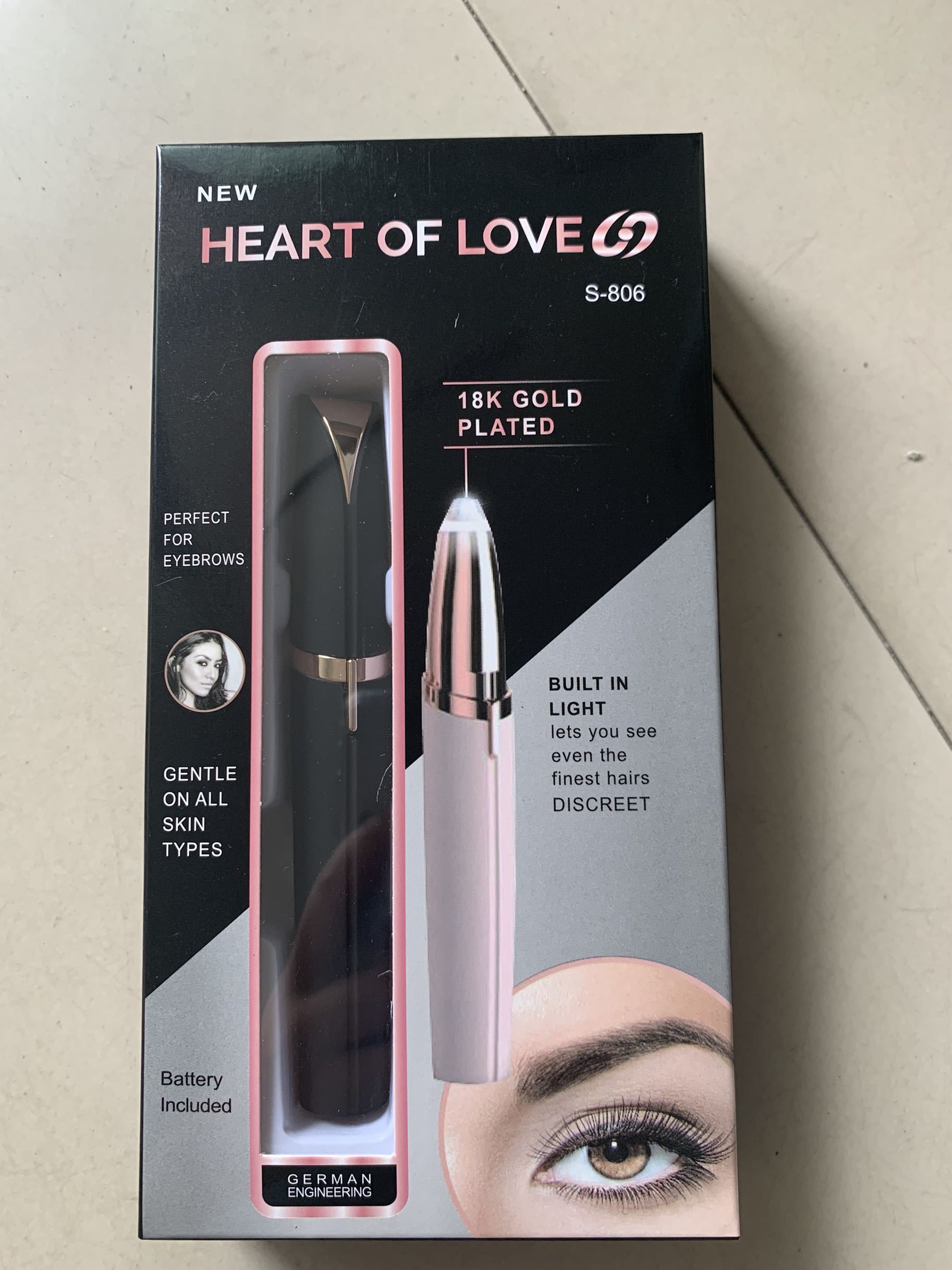 Smooth, Perfect Brows in Seconds ✨